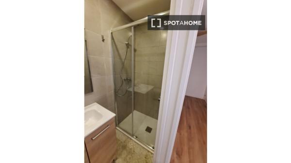 Zimmer in Wohngemeinschaft in València