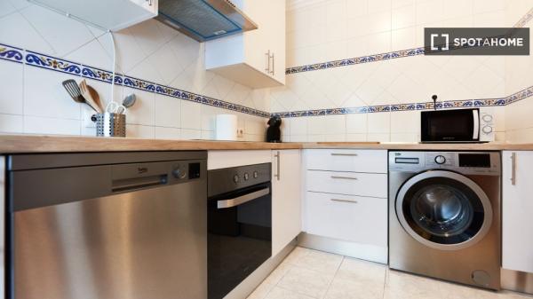 Habitación compartida en alquiler en Barrio León, Sevilla.