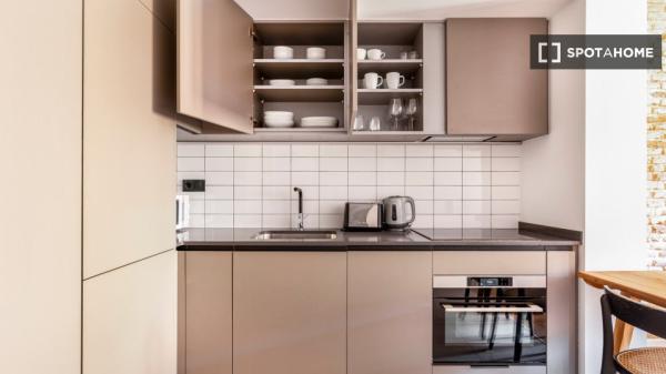 Apartamento de 2 dormitorios en alquiler en El Raval, Barcelona