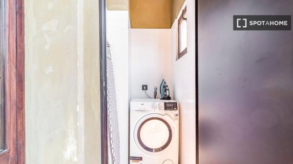 Apartamento de 2 dormitorios en alquiler en El Raval, Barcelona