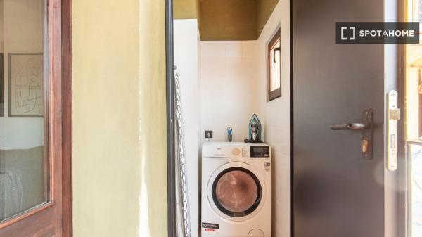 Apartamento de 2 dormitorios en alquiler en El Raval, Barcelona