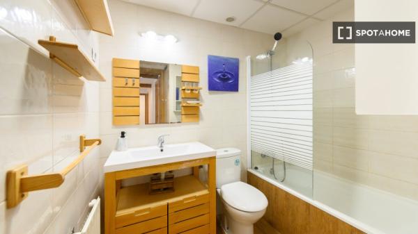 Piso de 4 habitaciones en alquiler en el Ensanche de Vallecas