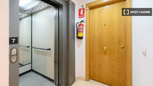 Piso de 4 habitaciones en alquiler en el Ensanche de Vallecas