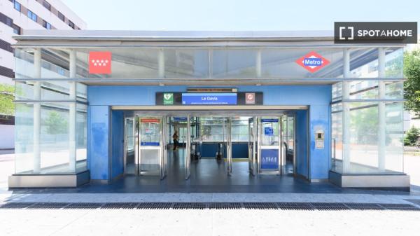 Piso de 4 habitaciones en alquiler en el Ensanche de Vallecas