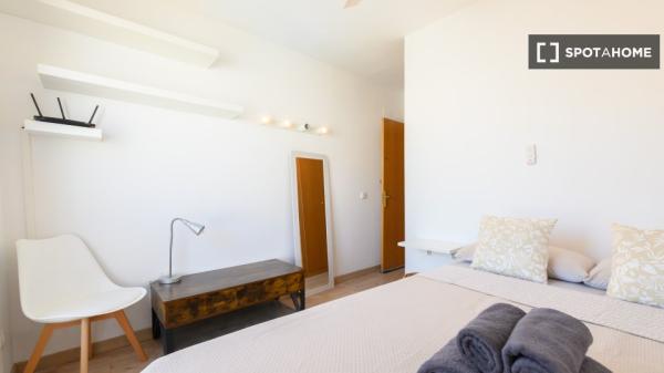 Piso de 4 habitaciones en alquiler en el Ensanche de Vallecas