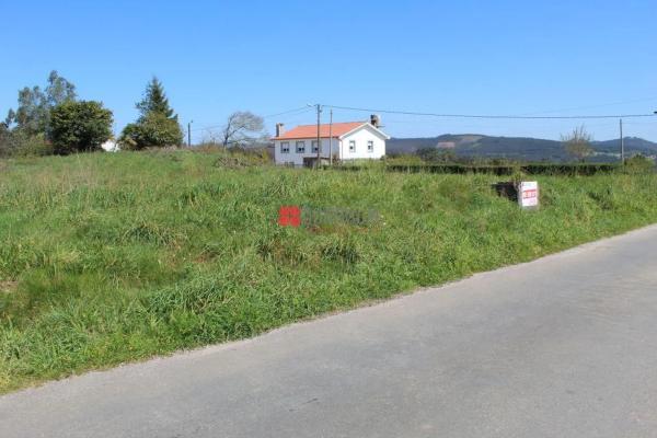 Terreno en Menlle Arriba