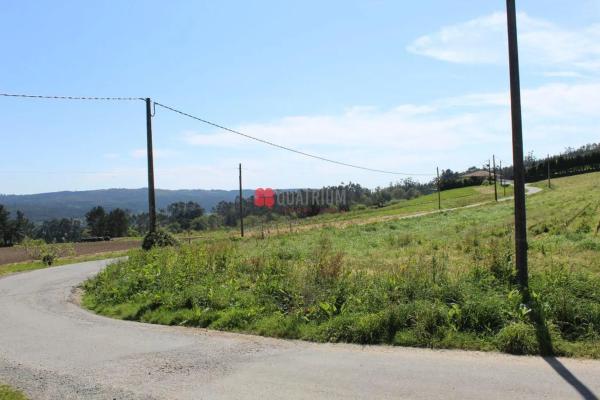 Terreno en Menlle Arriba