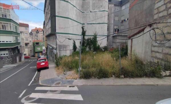 Terreno en calle Monumento, 7