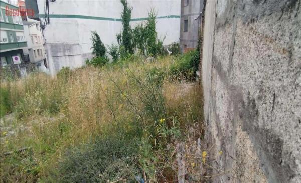 Terreno en calle Monumento, 7