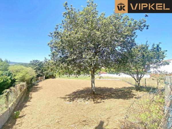 Terreno en calle da Agriña