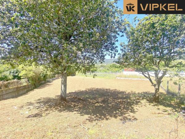 Terreno en calle da Agriña