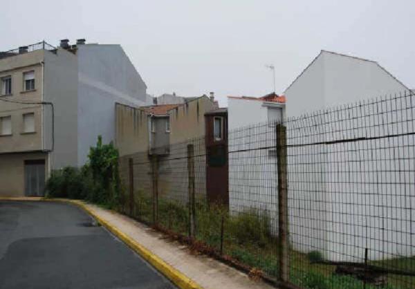 Terreno en calle Carroucha