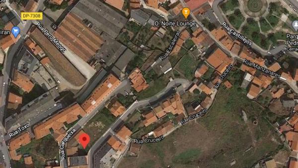 Terreno en calle Carroucha