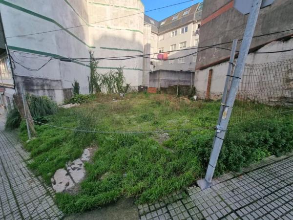 Terreno en calle Monumento