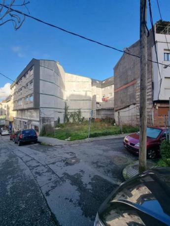 Terreno en calle Monumento