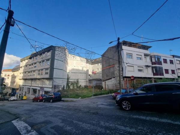 Terreno en calle Monumento