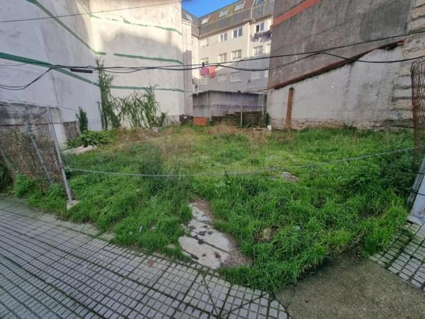 Terreno en calle Monumento