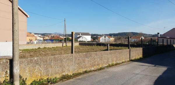 Terreno en calle Barqueira s/n