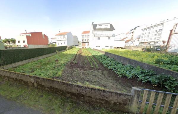 Terreno en calle Flor de Toxo, 11