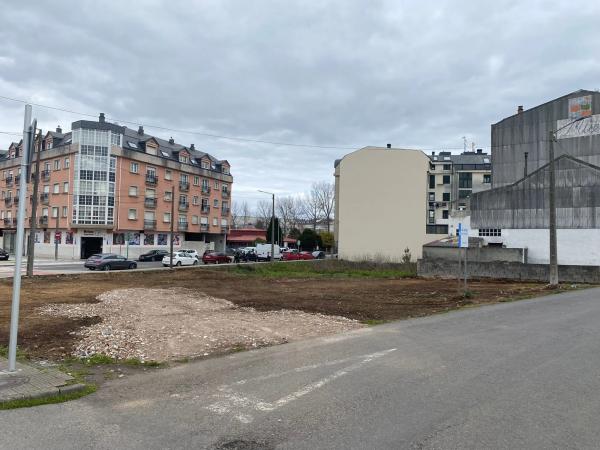 Terreno en calle Alfonso Daniel Rodríguez Castelao