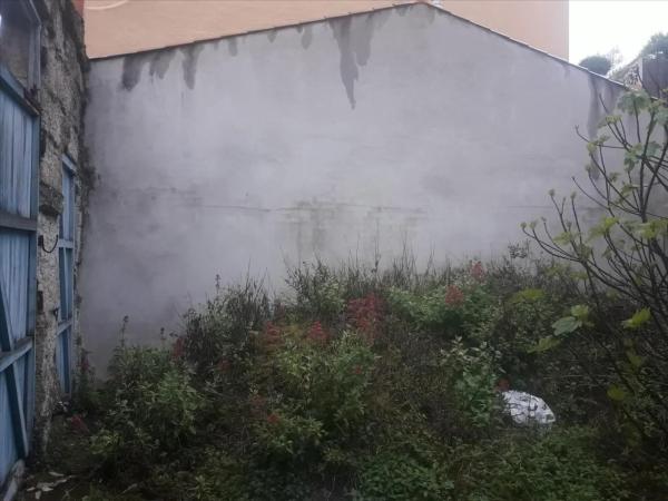 Terreno en calle Emilio González López