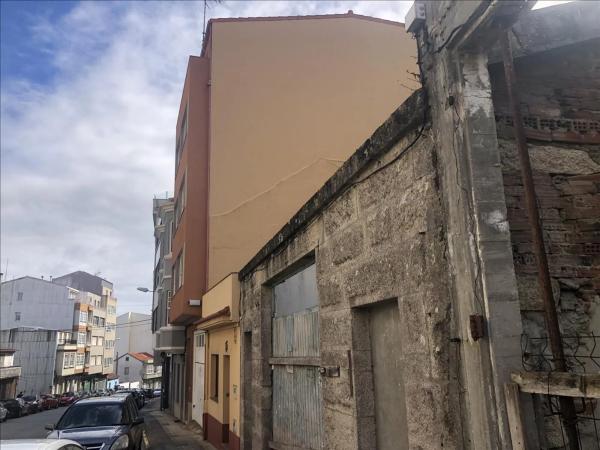 Terreno en calle Emilio González López