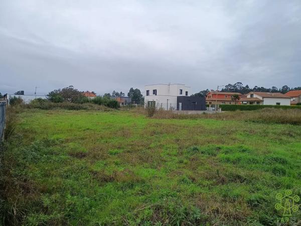 Terreno en calle Mirtos