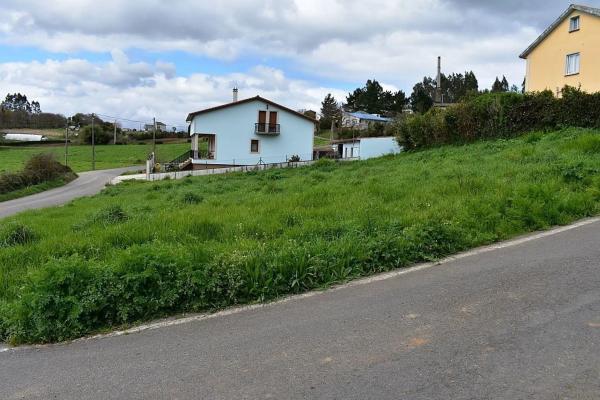 Terreno en calle Feal