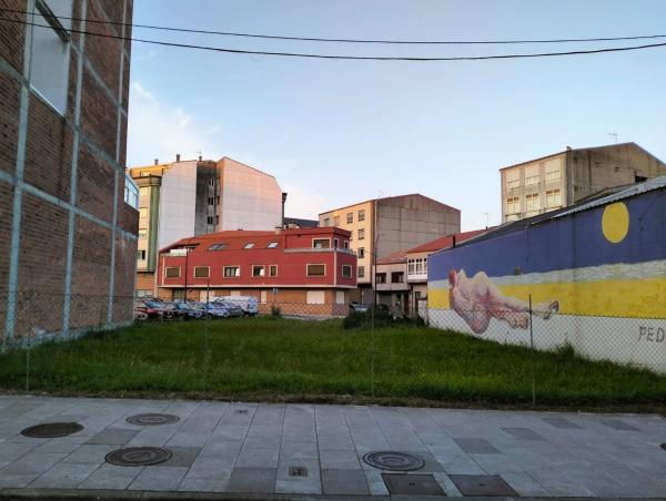 Terreno en calle Fábrica, 18