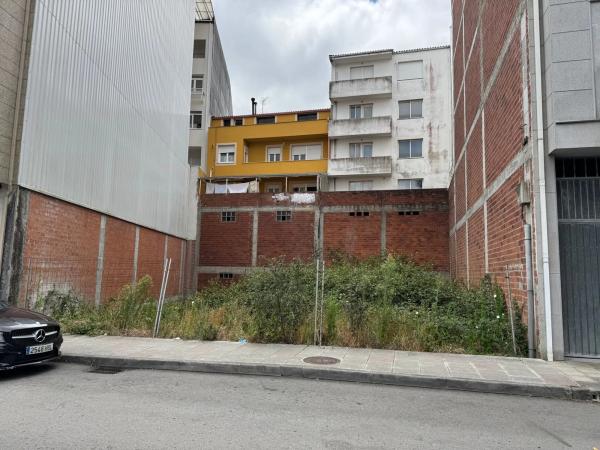Terreno en calle San Martiño, 33
