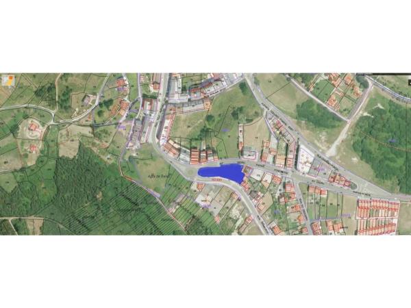 Terreno en calle Isidro Parga Pondal, 48