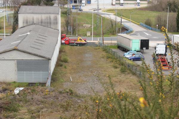 Terreno en avenida Revolta, 51