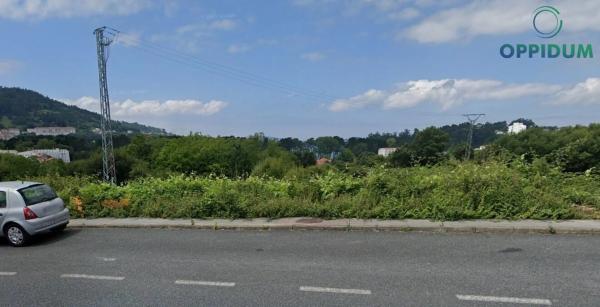 Terreno en avenida Arenal