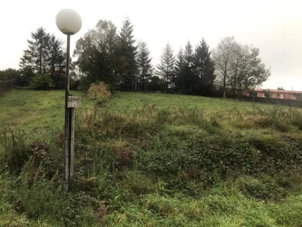 Terreno en calle Suroeste