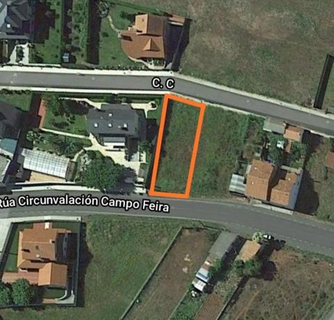 Terreno en circunvalación Campo Feira, 112