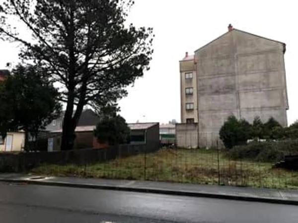 Terreno en calle Emigrantes s/n