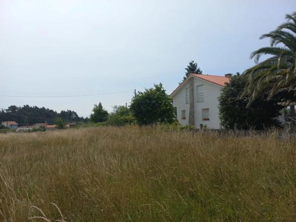 Terreno en Bemantes