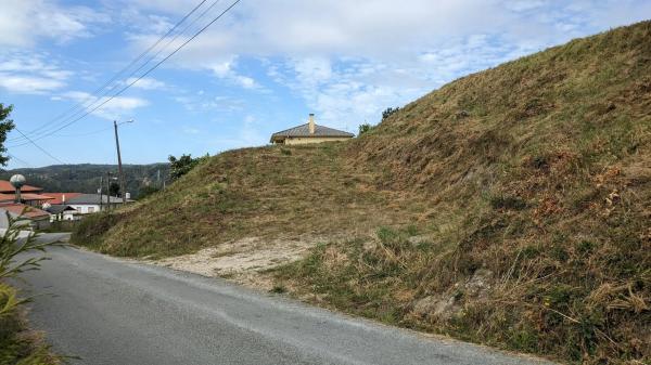 Terreno en Queiris, 71