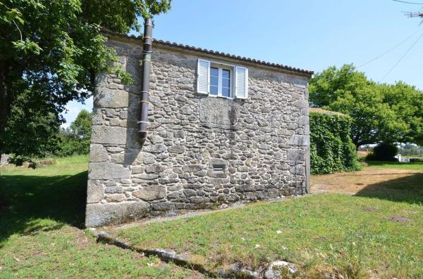 Terreno en camino Lugar a Laxe