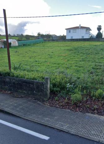 Terreno en Oza-Cesuras