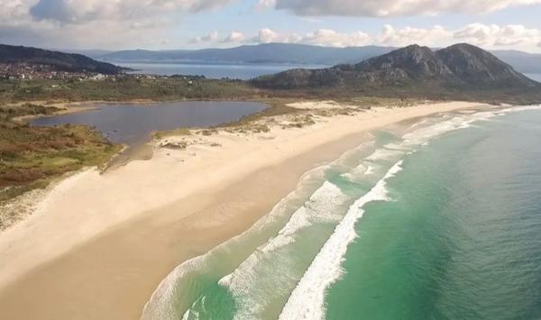 Terreno en carretera do faro s/n