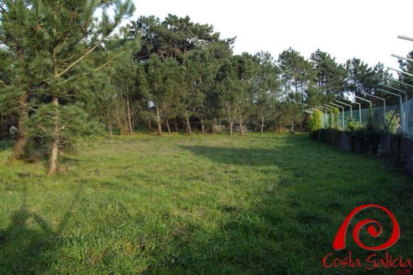 Terreno en rueiro tras da costa