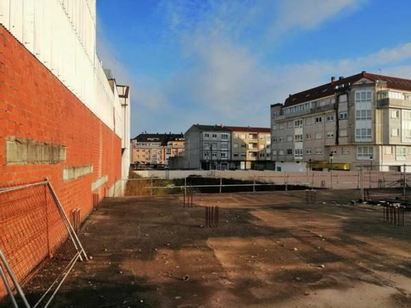 Terreno en avenida Brañas, 21