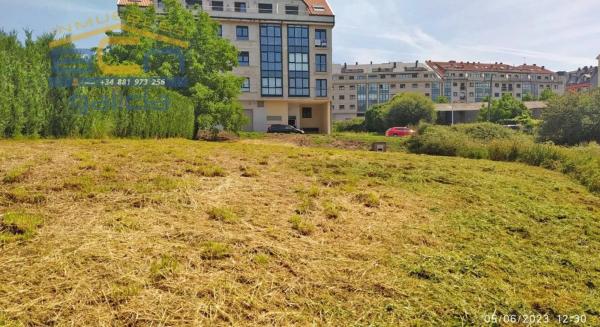 Terreno en avenida Feiraco