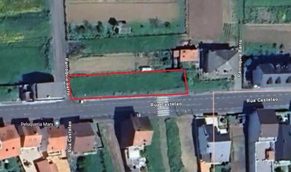Terreno en calle Castelao, 20