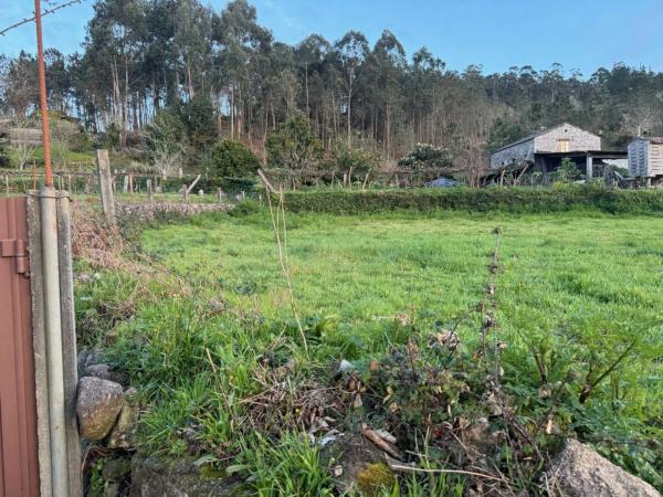 Terreno en Lugar Arredor, 1