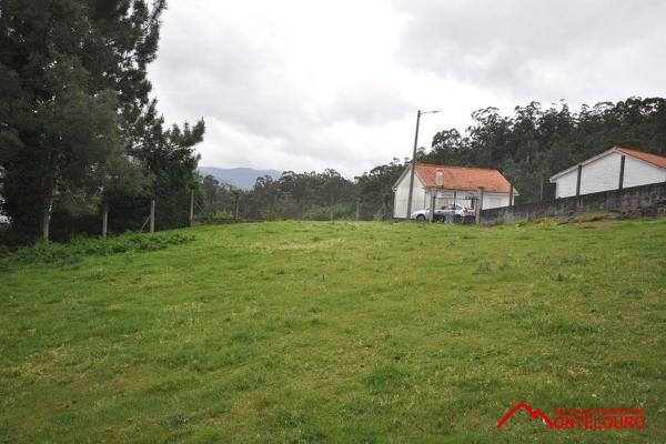 Terreno en Mosteiro, o Freixo