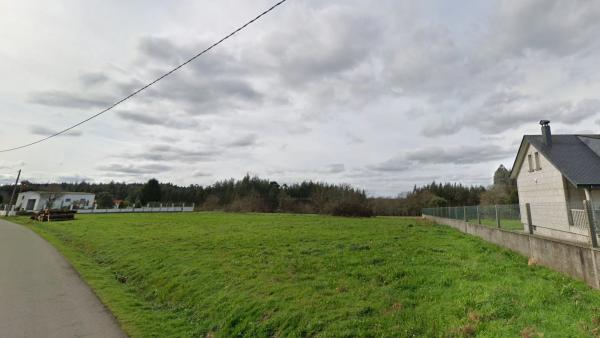 Terreno en 43.05536, -8.386099 s/n