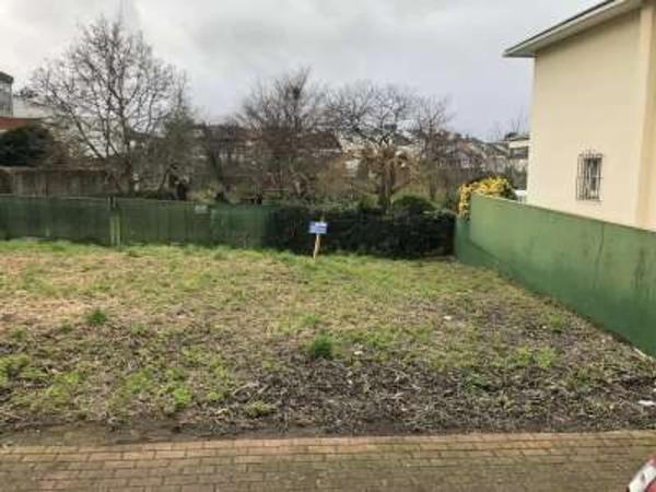 Terreno en calle Cedeira, 10