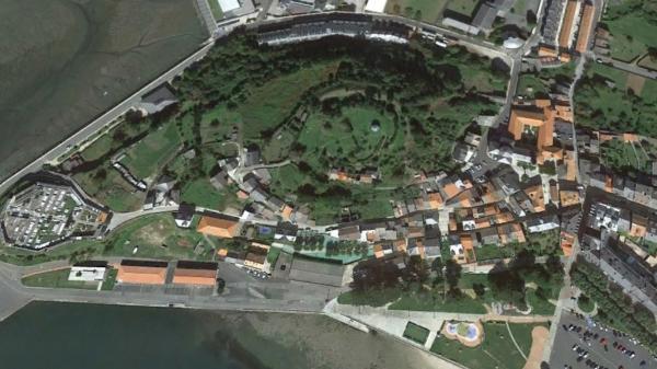 Terreno en calle do Castelo